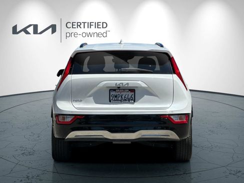 Certified 2024 Kia Niro Wind FWD image 5