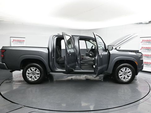 Used 2023 Nissan Frontier SV image 44