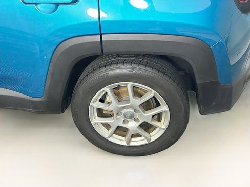 Used 2020 Jeep Renegade Latitude FWD image 11