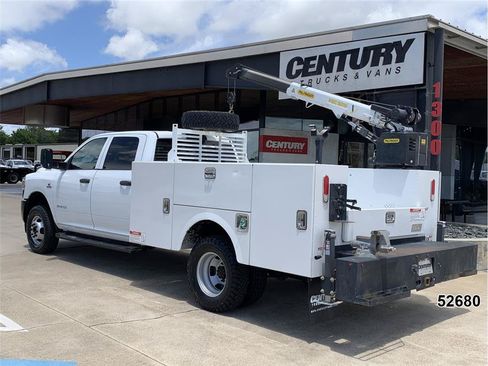 Used 2022 RAM 3500 Tradesman AWD/4WD image 9