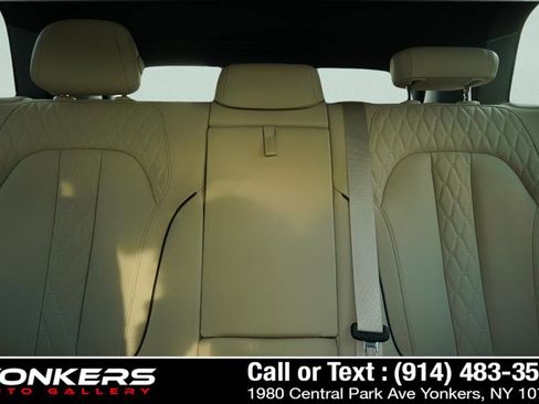Used 2022 BMW X5 xDrive40i w/ M Sport Package image 33