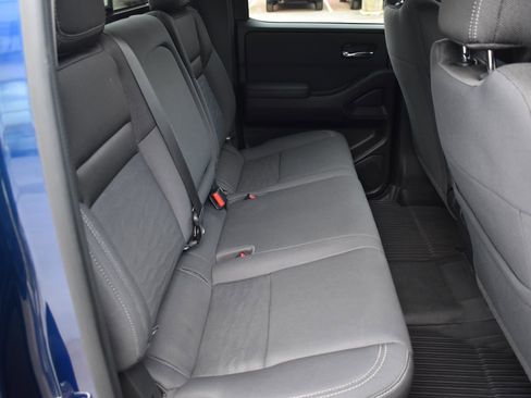 Used 2023 Nissan Frontier SV w/ SV Convenience Package image 53