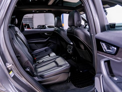 Used 2018 Audi Q7 3.0T Prestige w/ Prestige Package image 44