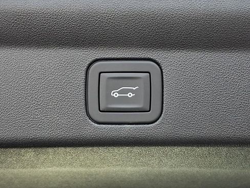 Certified 2025 Cadillac Escalade IQ Luxury 2 image 29