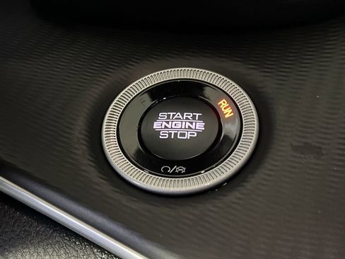 New 2025 Jeep Grand Cherokee Laredo w/ Luxury Tech Group I image 21