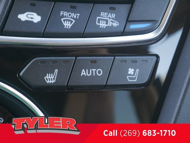 Used 2020 Acura RDX w/ Advance Package FWD image 38