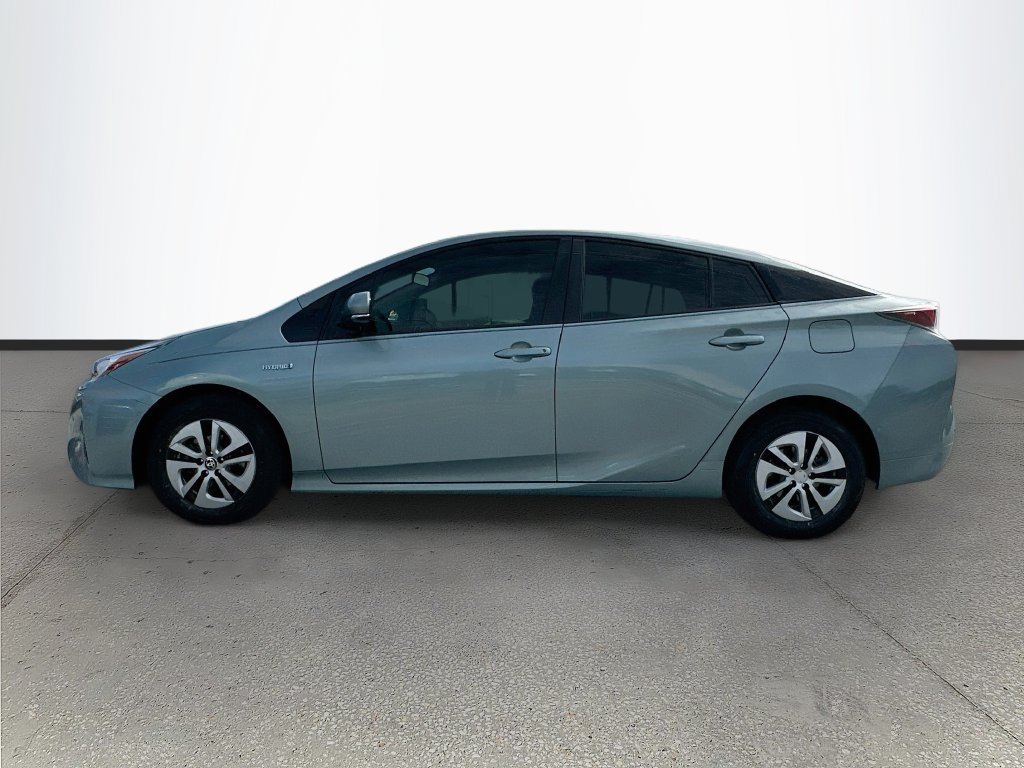 Used 2018 Toyota Prius Two w/ Prius Two Safety Plus Package FWD image 4