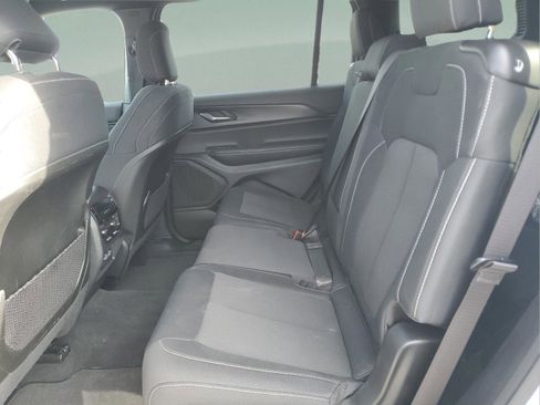 Certified 2025 Jeep Grand Cherokee L Laredo w/ Luxury Tech Group I image 6