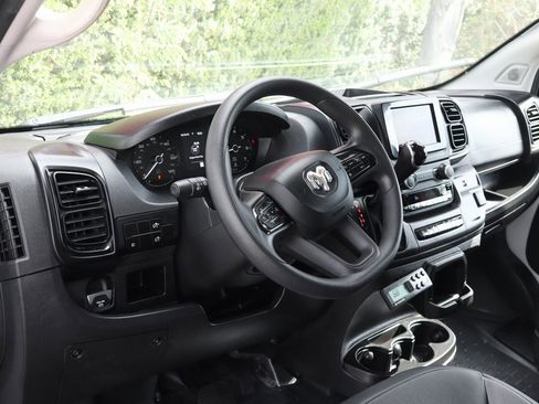 Used 2025 RAM ProMaster 3500 w/ Convenience Group image 20