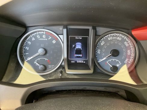 Used 2021 Toyota Tacoma TRD Sport w/ Advanced Technology Package image 9