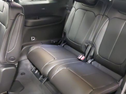 New 2025 Jeep Grand Cherokee L Limited image 39