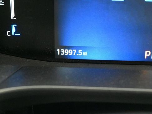 Used 2025 Ford Escape Active w/ Tech Pack #1 AWD/4WD image 9