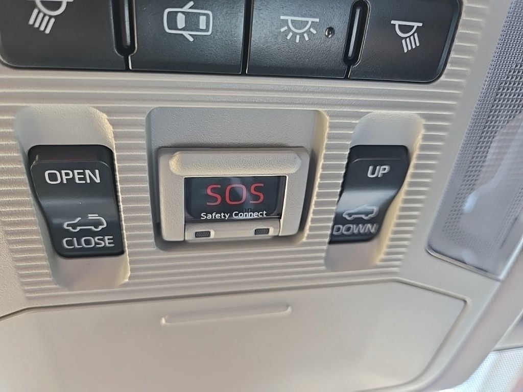 Used 2019 Toyota RAV4 Limited w/ Cold Weather Package AWD/4WD image 67