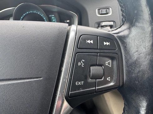 Used 2014 Volvo S60 T5 image 9