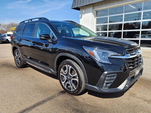 Used 2023 Subaru Ascent Limited AWD/4WD image 2