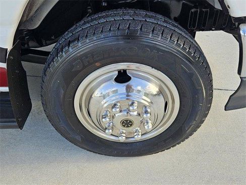 Used 2021 Ford E-350 and Econoline 350 Super Duty w/ Motorhome Prep Package image 20