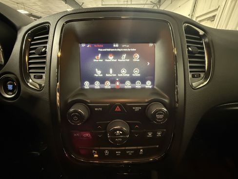 Used 2018 Dodge Durango GT image 34