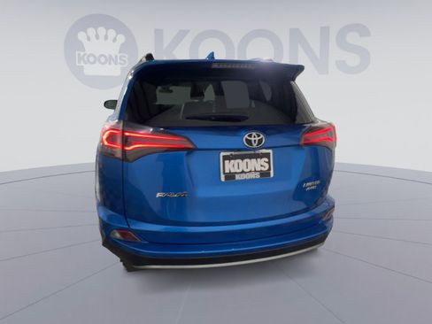 Used 2018 Toyota RAV4 Limited image 10