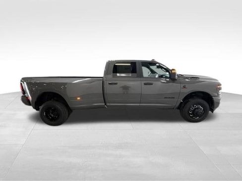 New 2026 RAM 3500 Big Horn AWD/4WD image 12