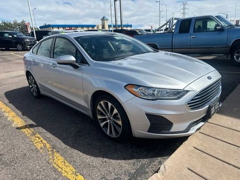 Used 2019 Ford Fusion SE AWD/4WD image 3