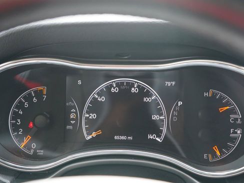 Used 2019 Jeep Grand Cherokee Altitude AWD/4WD image 69