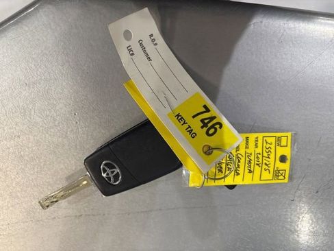 Used 2018 Toyota Corolla iM w/ Carpet Mat Package (TMS) FWD image 42