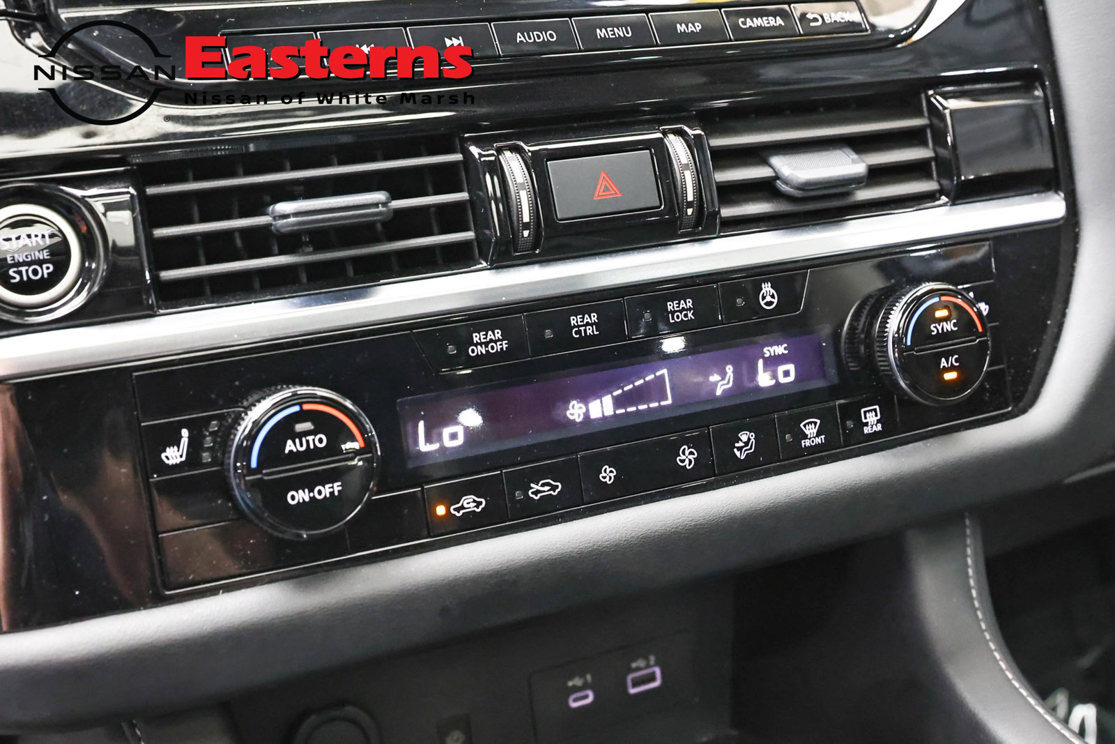 Used 2024 Nissan Pathfinder SL AWD/4WD image 20