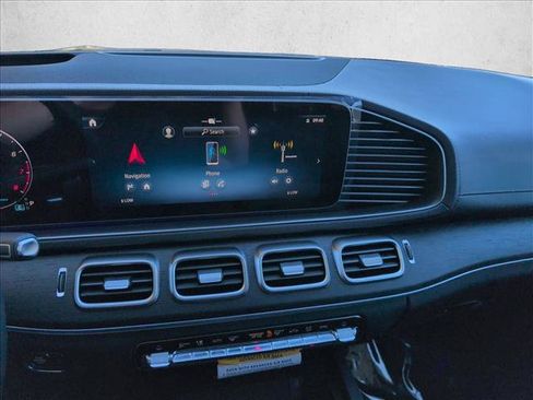 New 2026 Mercedes-Benz GLS 580 4MATIC image 12