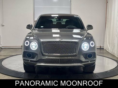Used 2018 Bentley Bentayga AWD/4WD image 3