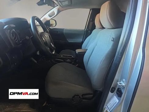 Used 2021 Toyota Tacoma SR w/ SR Convenience Package AWD/4WD image 5