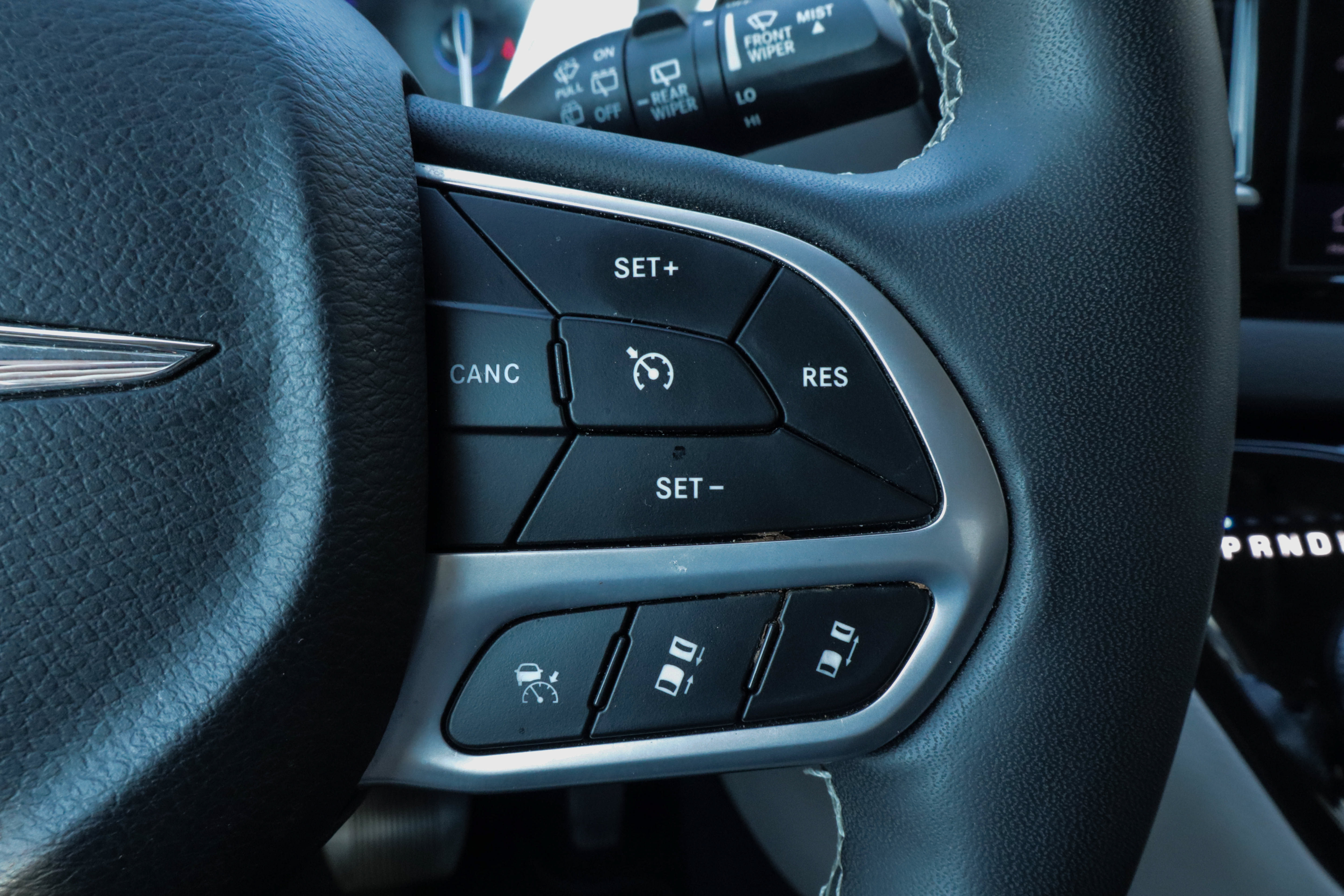 Used 2023 Chrysler Pacifica Touring-L FWD image 29