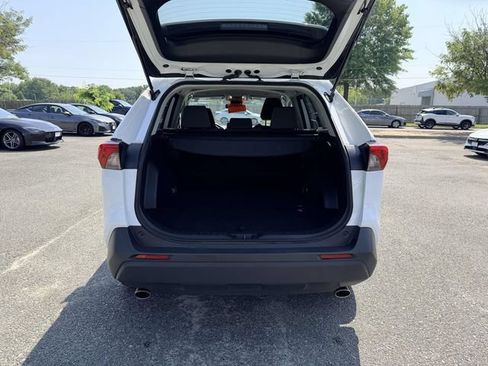Used 2024 Toyota RAV4 XLE FWD image 12