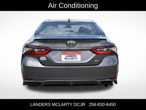 Used 2024 Toyota Camry SE FWD image 12