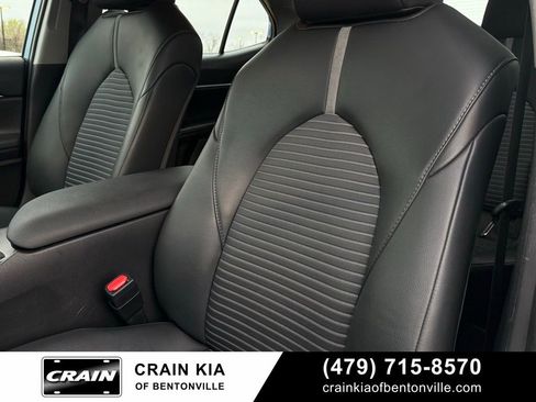 Used 2024 Toyota Camry SE image 23