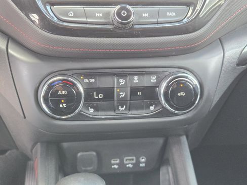 Used 2021 Chevrolet TrailBlazer RS w/ Convenience Package FWD image 13