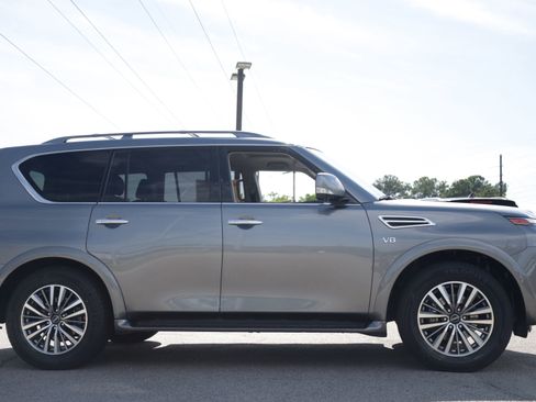 Used 2021 Nissan Armada SL w/ Captain's Chairs Package AWD/4WD image 5