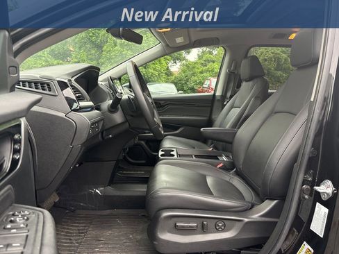 Used 2023 Honda Odyssey Touring image 7