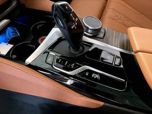 Used 2023 BMW 530e w/ M Sport Package RWD image 15