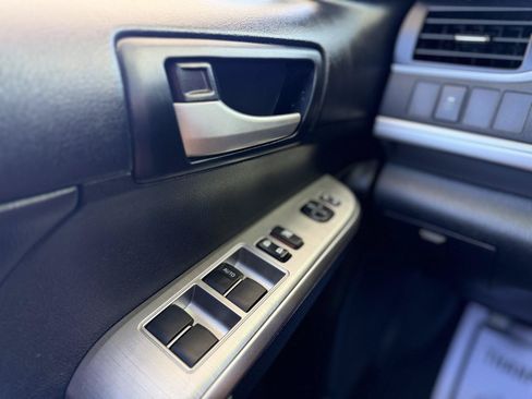 Used 2014 Toyota Camry SE FWD image 20