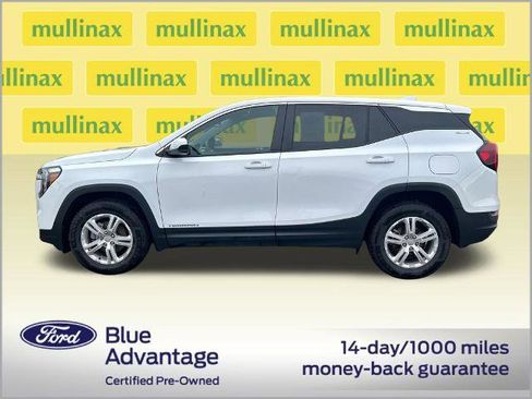 Used 2024 GMC Terrain SLE AWD/4WD image 13