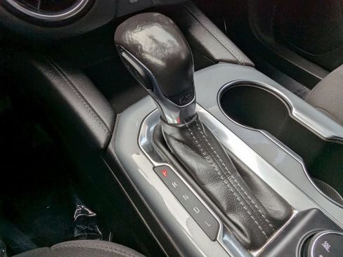 Used 2020 Chevrolet Blazer LT FWD image 22