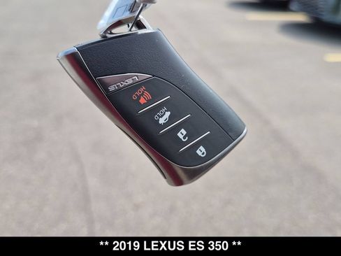 Used 2019 Lexus ES 350 w/ Premium Package FWD image 28