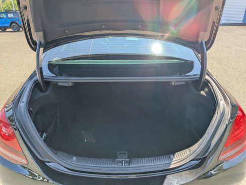 Used 2020 Mercedes-Benz C 300 4MATIC Sedan image 31
