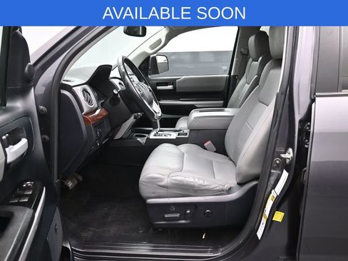 Used 2017 Toyota Tundra Limited image 9
