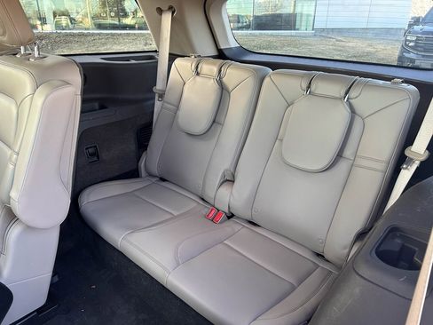 Used 2023 Lincoln Aviator AWD w/ Premium Package image 14