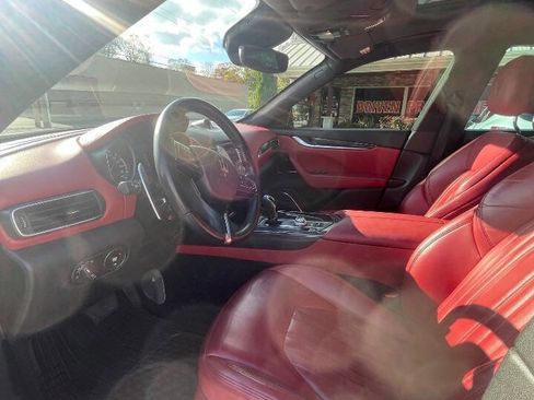 Used 2017 Maserati Levante S image 12