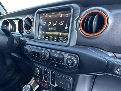 Used 2023 Jeep Gladiator Mojave w/ Cold Weather Group image 12