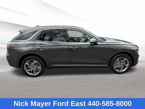 Used 2025 Genesis GV70 2.5T w/ Select Package image 8