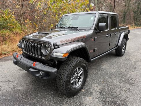 New 2026 Jeep Gladiator Mojave image 3