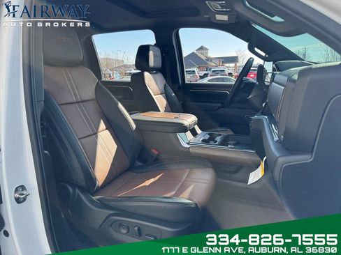 Used 2024 Chevrolet Silverado 2500 High Country image 12